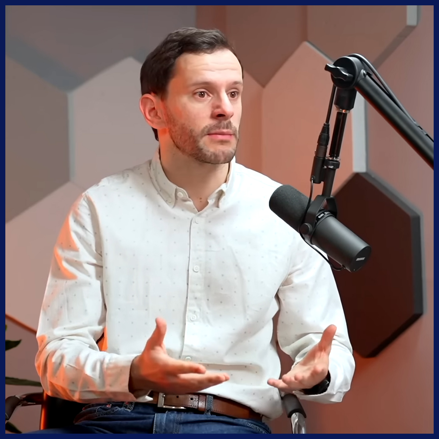 PODCAST S04E06: Samir Beharić – Obrazovni sistem ne uči mlade kako da misle već šta da misle